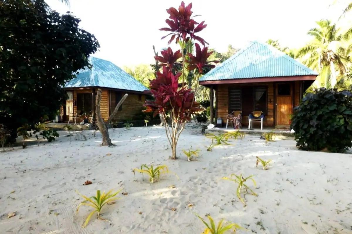 White Sandy Beach-Best Manta Snorkeling Tethi 외부 사진